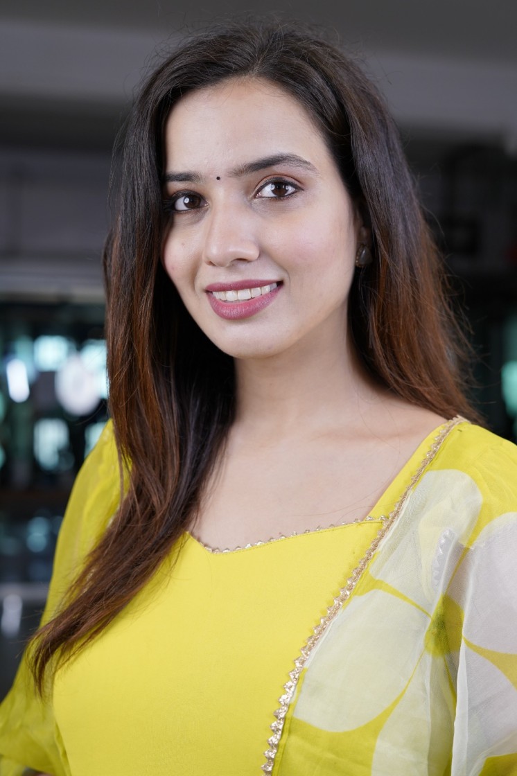 नेहा शुक्ला जो, मॉडल और एक्ट्रेस